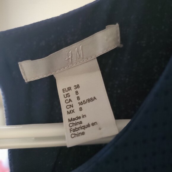 H & M  Dress With Lining And 3/4 Puffy Sleeves That Tie Sz 8 Loose Fit - Picture 8 of 10